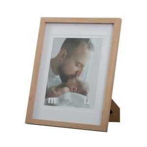 Memories 11x14 Inch Oak with 8x10 Inch Opening